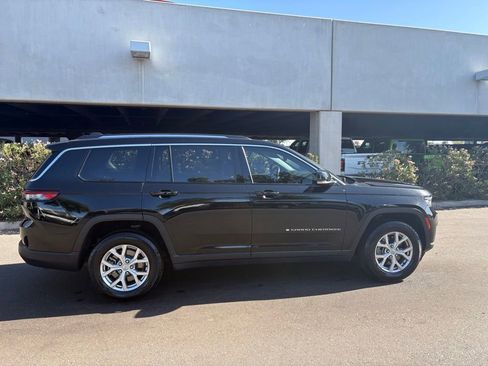 Used 2021 Jeep Grand Cherokee L Limited AWD/4WD image 3