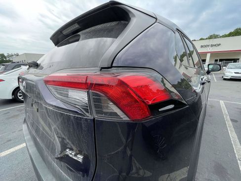 Used 2024 Toyota RAV4 XLE FWD image 20