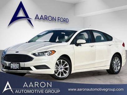Used 2017 Ford Fusion SE w/ Fusion SE Technology Package