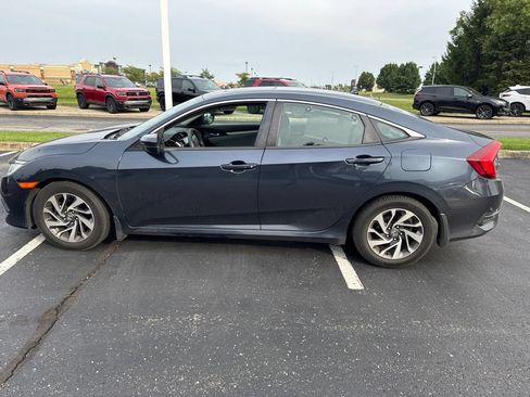 Used 2016 Honda Civic EX image 5