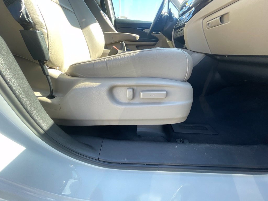 Used 2020 Honda Pilot Touring image 34