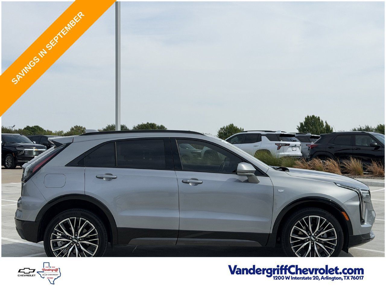 Used 2024 Cadillac XT4 Sport FWD image 3