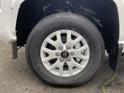 New 2026 Toyota Tacoma SR5 image 10