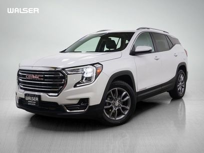 Used 2024 GMC Terrain SLT