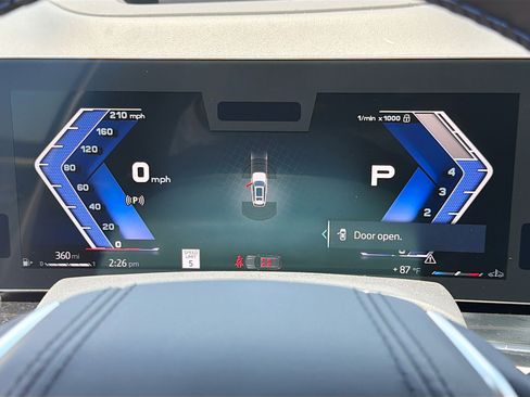 New 2026 BMW ALPINA XB7 AWD/4WD image 40