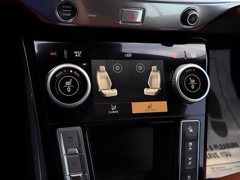 Used 2024 Jaguar I-PACE R-Dynamic HSE image 13