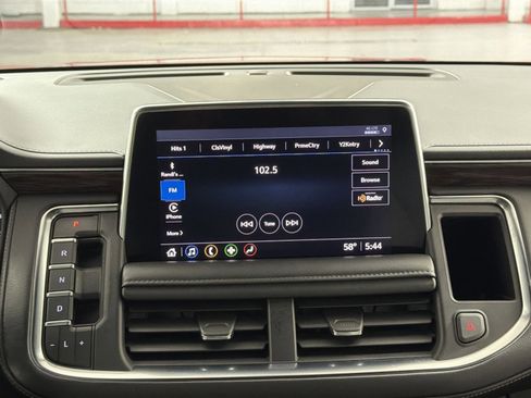 Used 2021 Chevrolet Suburban LS image 18