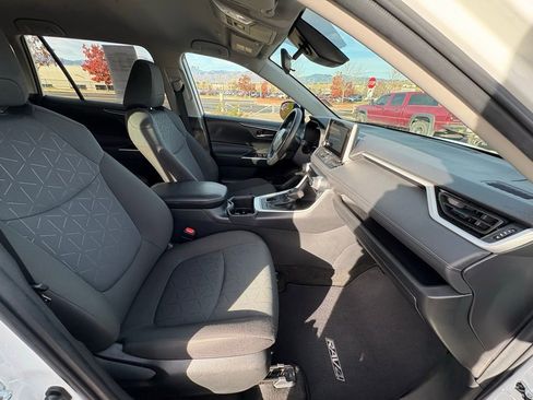 Used 2023 Toyota RAV4 XLE image 34