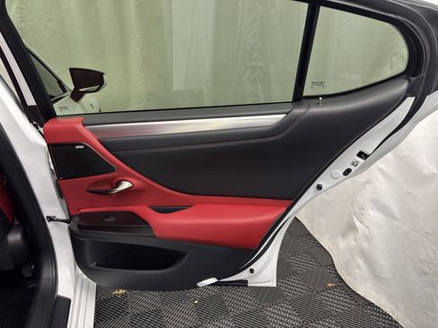 Used 2019 Lexus ES 350 F Sport w/ Accessory Package image 36