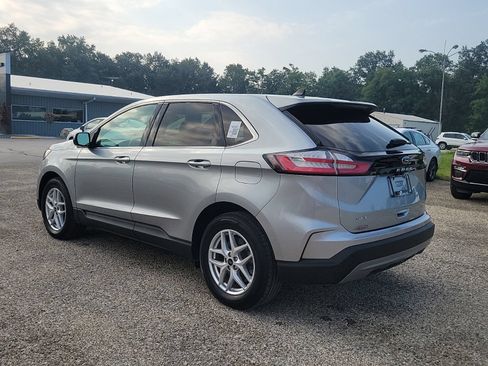 Used 2024 Ford Edge SEL AWD/4WD image 4