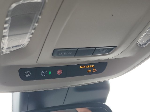 Certified 2021 Buick Envision Preferred AWD/4WD image 31