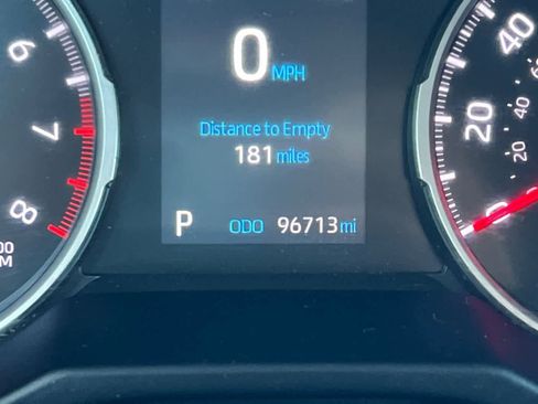 Used 2021 Toyota RAV4 LE AWD/4WD image 24