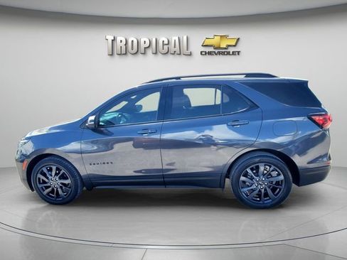 Used 2022 Chevrolet Equinox RS w/ RS Leather Package image 2