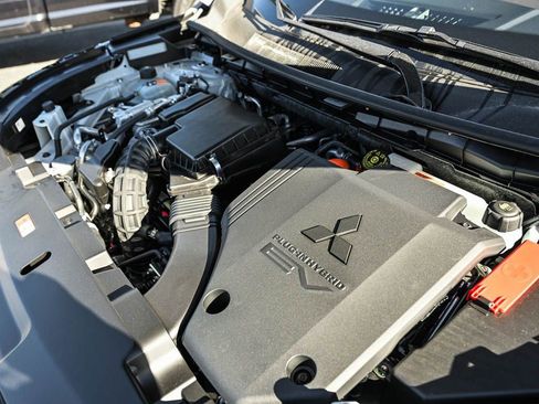 New 2025 Mitsubishi Outlander SEL image 7