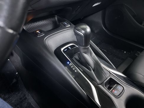 Used 2020 Toyota Corolla XLE image 18