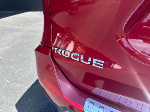 Used 2017 Nissan Rogue SL AWD/4WD image 27