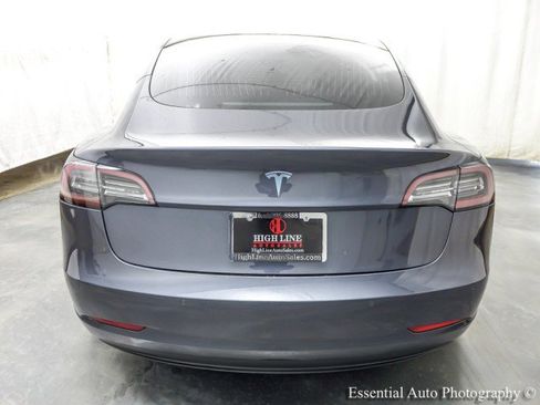 Used 2020 Tesla Model 3 Standard Range image 7