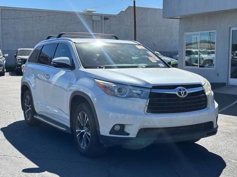 Used 2016 Toyota Highlander XLE image 1