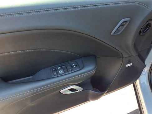 Used 2022 Dodge Challenger GT w/ Plus Package image 10