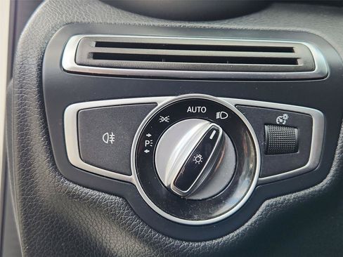 Used 2017 Mercedes-Benz C 300 Sedan image 17