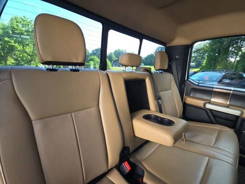 Used 2022 Ford F250 Lariat w/ Lariat Ultimate Package AWD/4WD image 17
