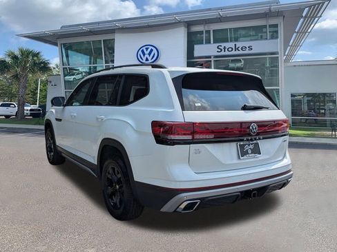 New 2026 Volkswagen Atlas Peak Edition image 6