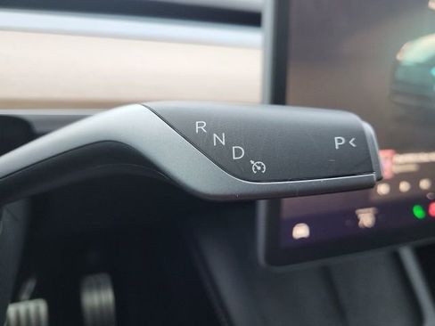 Used 2022 Tesla Model Y Performance image 16