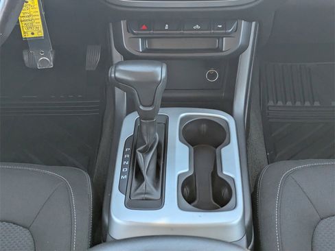 Used 2016 Chevrolet Colorado LT w/ LT Convenience Package image 19