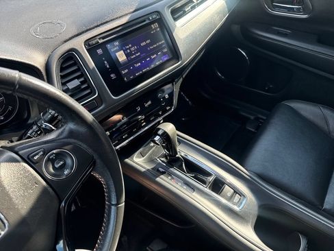Used 2017 Honda HR-V EX-L image 21