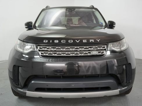 Used 2017 Land Rover Discovery HSE image 2