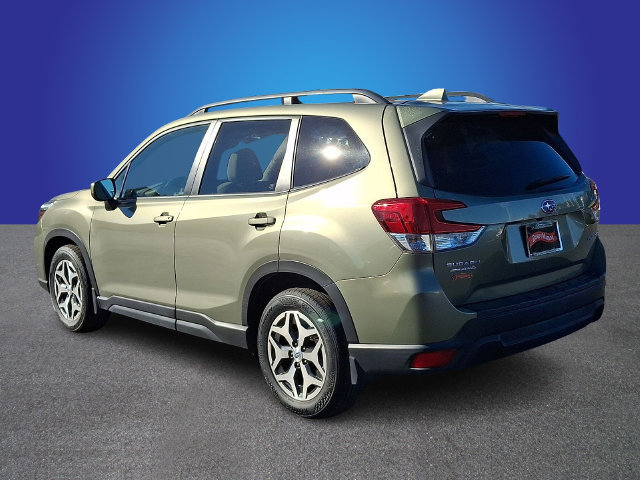 Used 2020 Subaru Forester Premium AWD/4WD image 6