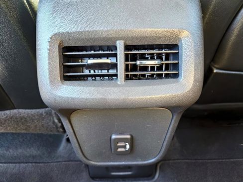 Used 2020 GMC Terrain SLT w/ Preferred Package image 11