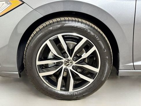 New 2026 Volkswagen Jetta SE image 18