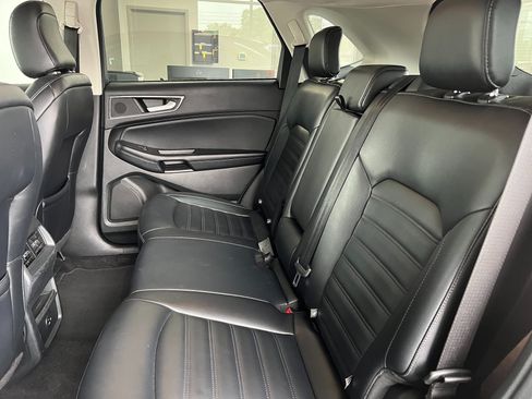 Used 2022 Ford Edge SEL AWD/4WD image 19