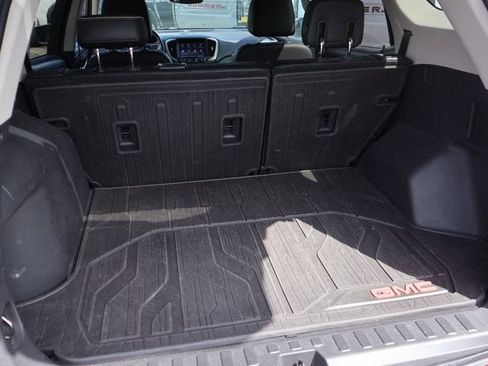 Used 2020 GMC Terrain Denali w/ Denali Premium Package AWD/4WD image 10