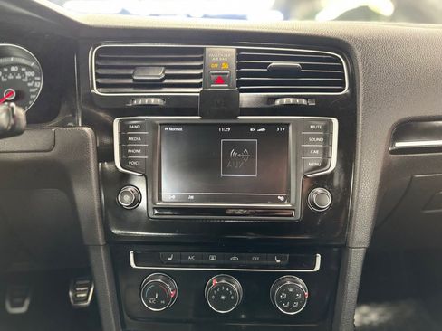 Used 2016 Volkswagen GTI SE w/ Lighting Package (SEL) FWD image 18