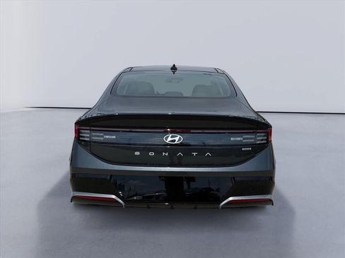 New 2026 Hyundai Sonata SEL FWD image 4