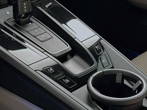 Certified 2025 Porsche 911 Carrera image 21