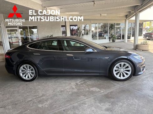 Used 2016 Tesla Model S 70 RWD image 2