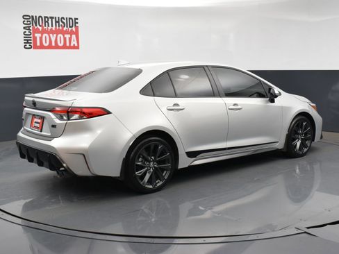 Used 2025 Toyota Corolla SE image 4