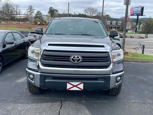 Used 2015 Toyota Tundra SR5 w/ SR5 Upgrade Package image 3