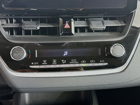 Used 2024 Toyota Corolla LE image 22