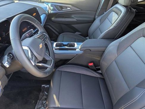 New 2026 Chevrolet Equinox EV LT image 3