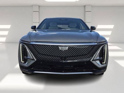 New 2026 Cadillac Lyriq Luxury image 8