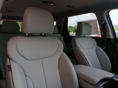 New 2025 Hyundai Palisade SEL FWD image 24