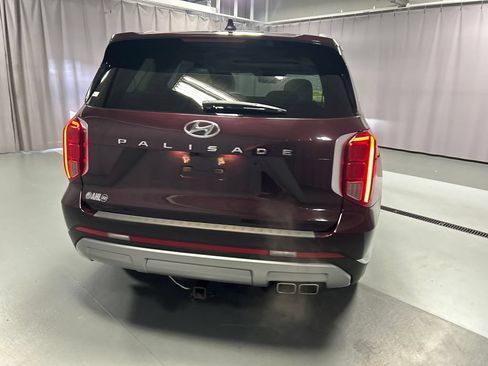 Used 2023 Hyundai Palisade Limited w/ Cargo Package FWD image 6