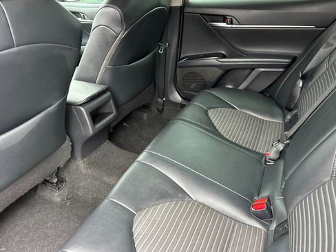 Used 2019 Toyota Camry SE image 26