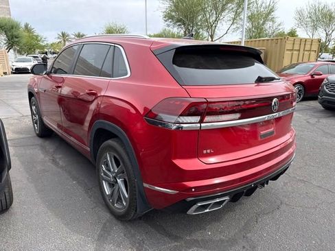 Used 2024 Volkswagen Atlas Cross Sport SEL R-Line AWD/4WD image 3