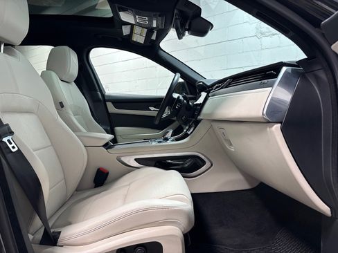 Used 2026 Jaguar F-PACE R-Dynamic S AWD/4WD image 31