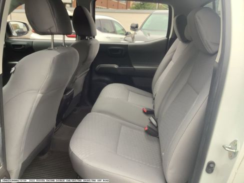 Used 2022 Toyota Tacoma SR5 RWD image 12